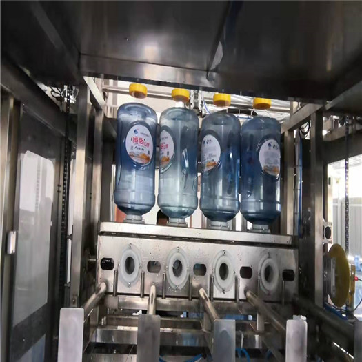 安顺矿泉水自动生产线的设备构成与行业应用